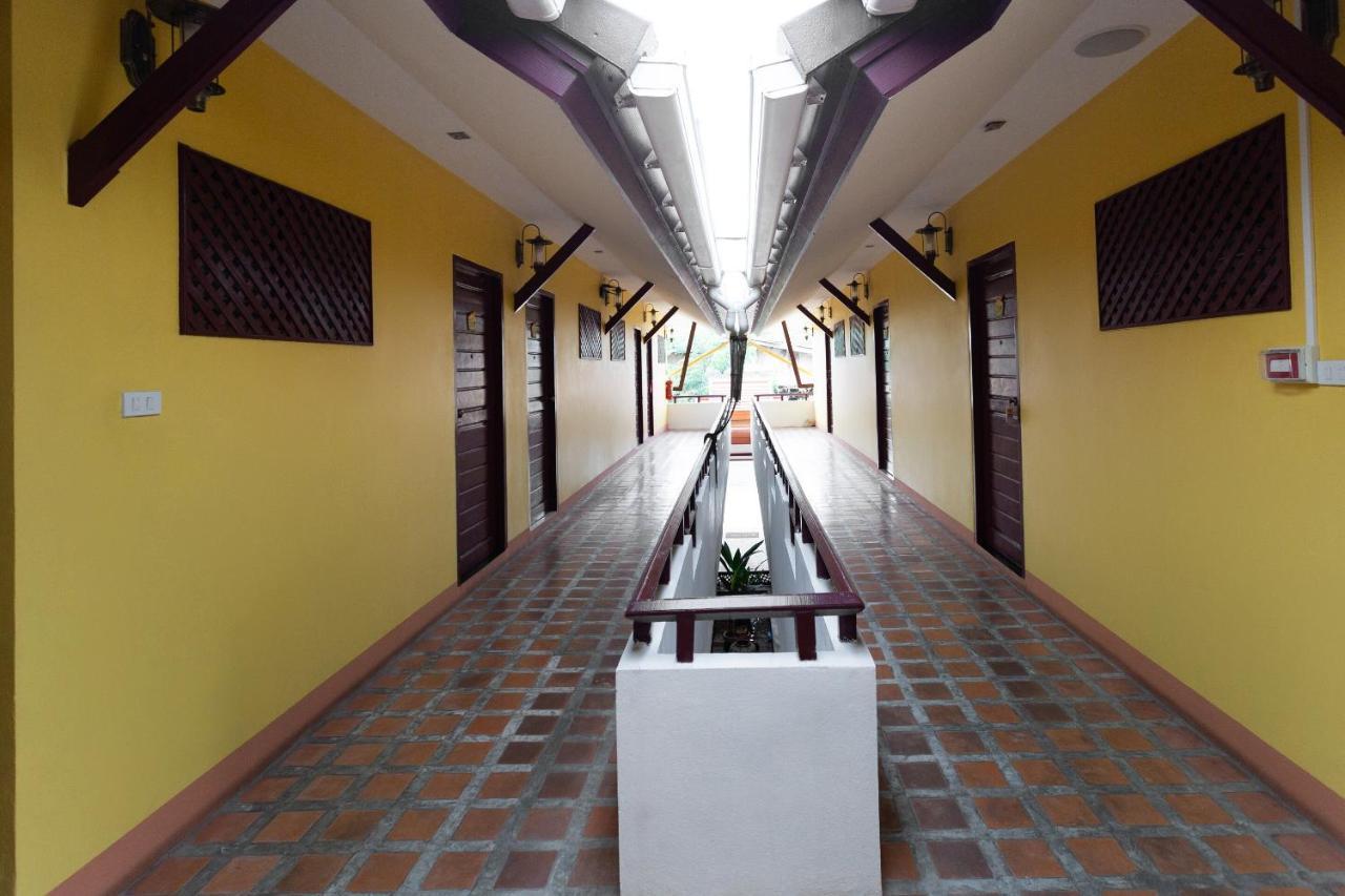 Yellow Tique Hotel Lampang Exterior foto