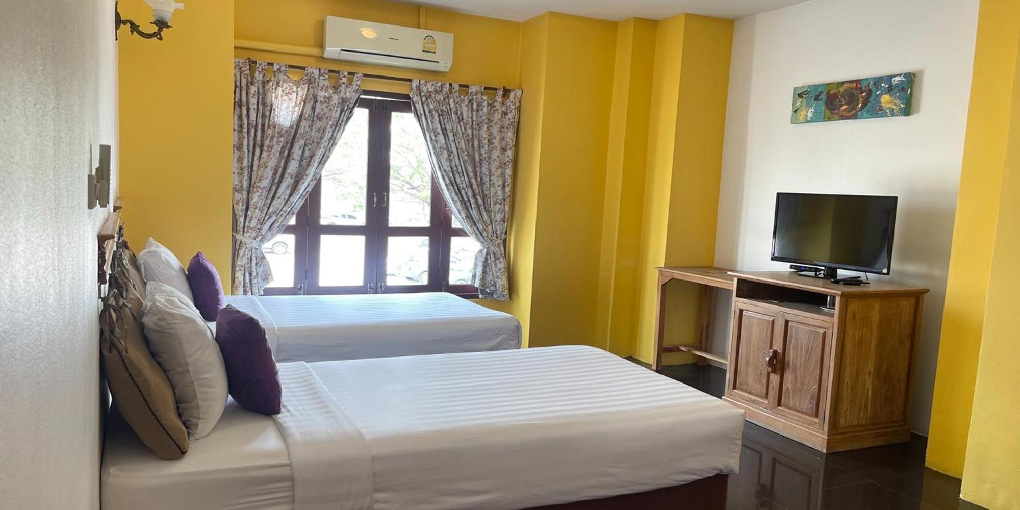 Yellow Tique Hotel Lampang Exterior foto