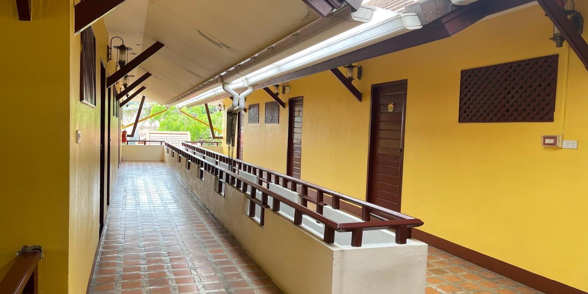 Yellow Tique Hotel Lampang Exterior foto