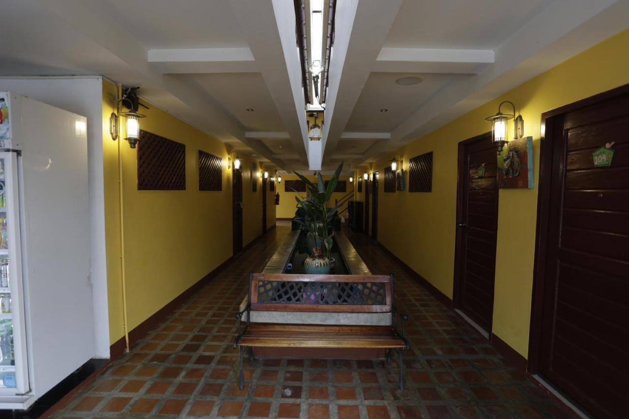 Yellow Tique Hotel Lampang Exterior foto